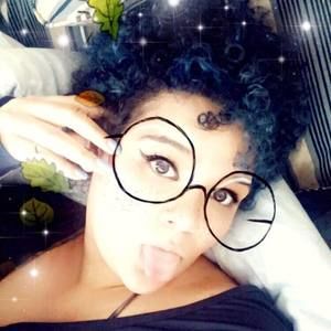 Meet your Posher, Alexis leanne